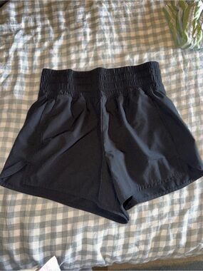 old navy athletic shorts